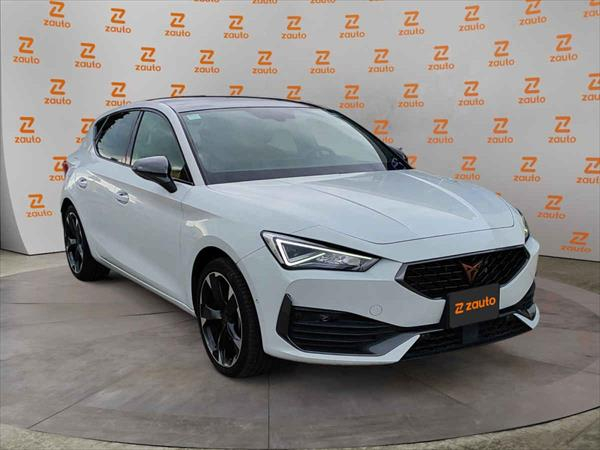 SEAT LEON Lateral derecho 7