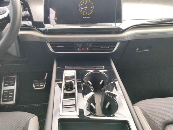 VOLKSWAGEN TERAMONT Lateral derecho 11
