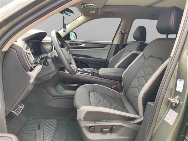 VOLKSWAGEN TERAMONT Asientos 9