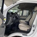 NISSAN URVAN Lateral izquierdo 9