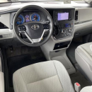 TOYOTA SIENNA Atrás 12