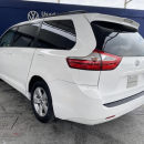 TOYOTA SIENNA Atrás 6