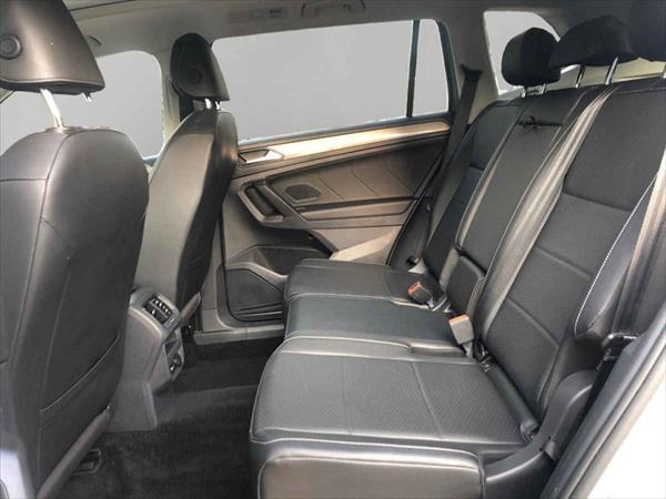 VOLKSWAGEN TIGUAN Asientos 11