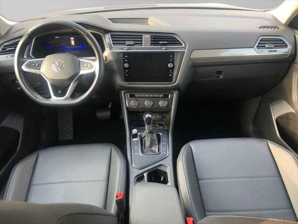 VOLKSWAGEN TIGUAN Lateral izquierdo 12