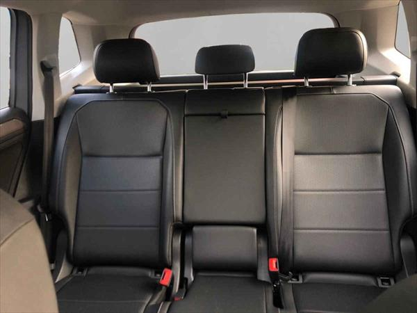 VOLKSWAGEN TIGUAN Asientos 8