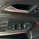 VOLKSWAGEN GOLF Interior 7