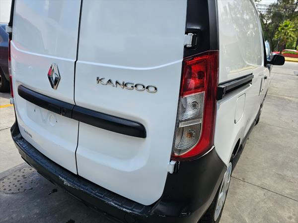 RENAULT KANGOO Lateral derecho 29