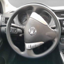 NISSAN SENTRA Lateral derecho 13