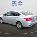 NISSAN SENTRA Atrás 3