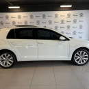 VOLKSWAGEN GOLF Interior 15