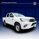TOYOTA HILUX Frente 5