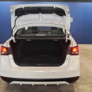 NISSAN VERSA Lateral izquierdo 15