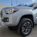 TOYOTA TACOMA Interior 7